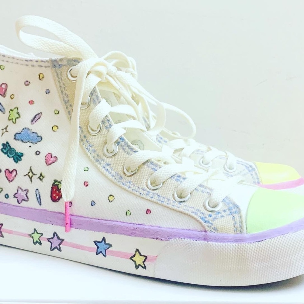 CUSTOM HAND-PAINTED SNEAKERS - Picture 9 of 11